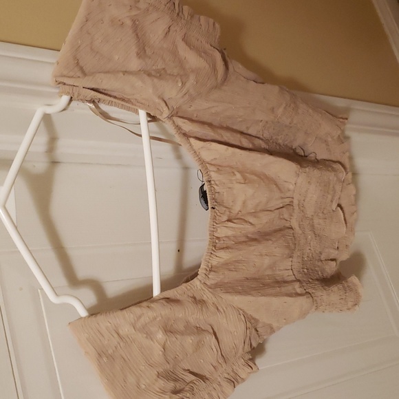 Top - Picture 2 of 2